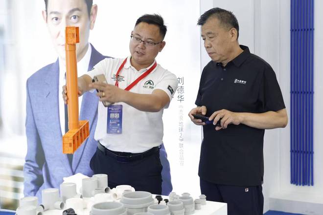 必赢·bwin：共“建”未来新蓝图材通以创新之力闪耀2024广州建博会(图6)