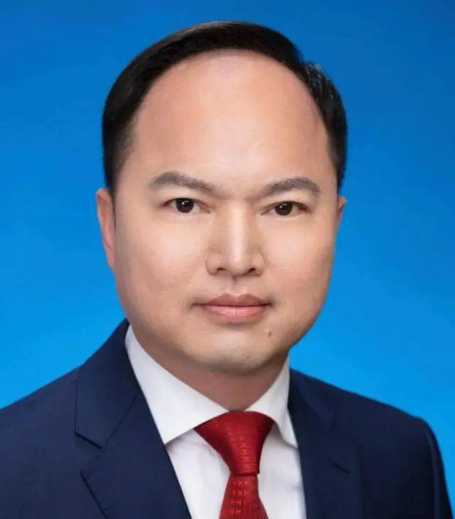 首航高科一家人套现24亿成功走人把烂摊子卖给了国资和股民(图1)