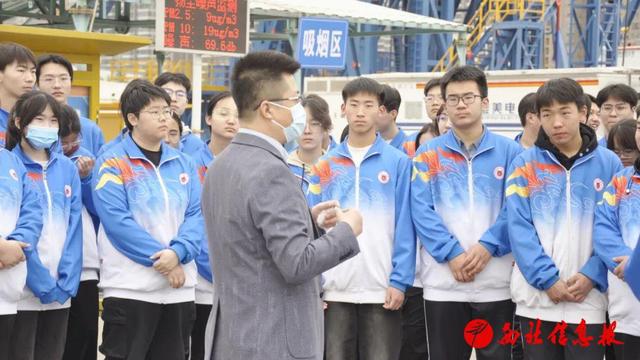 必赢bwin登录入口2024：青春筑梦强国有我——宝鸡市石油中学开展走进优秀民族企业系列主题实践活动(图4)