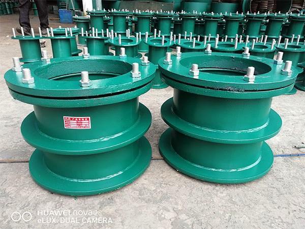 给水管穿墙套管(图1)